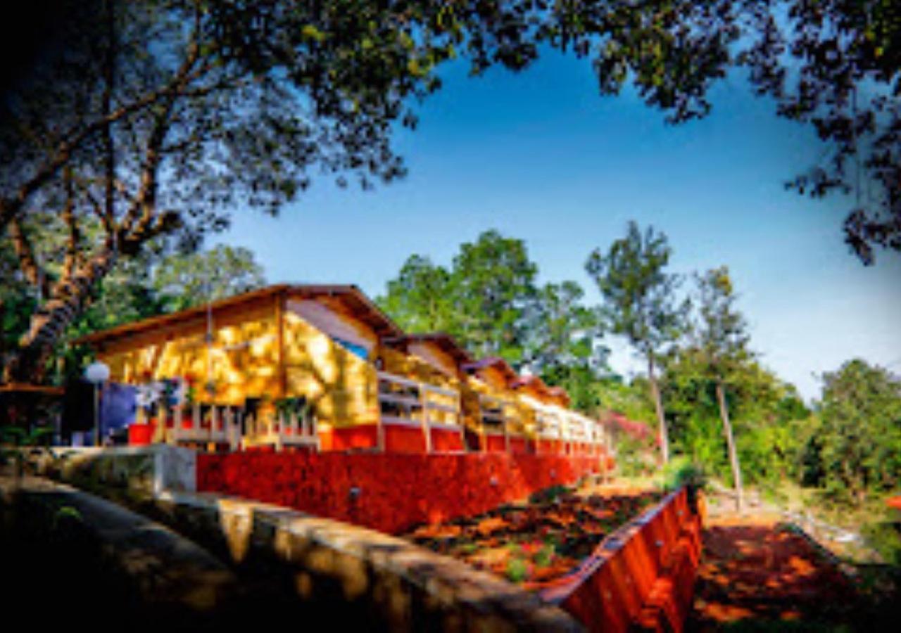 Kaas Woods Resort Yavateshwar Сатара Экстерьер фото